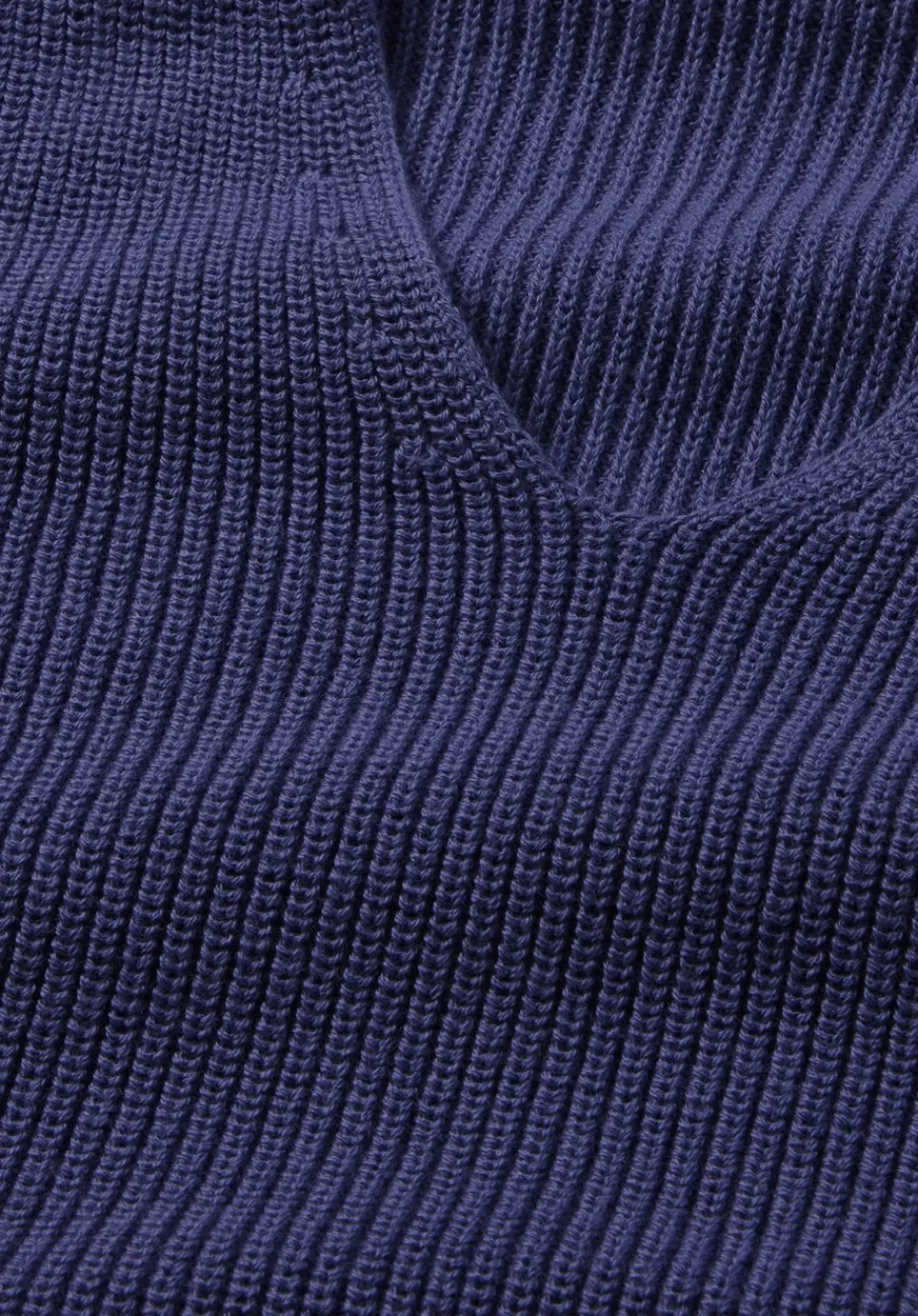 hessnatur Strick Pullover Regular aus reiner Bio-Baumwolle von irisblau Outlet