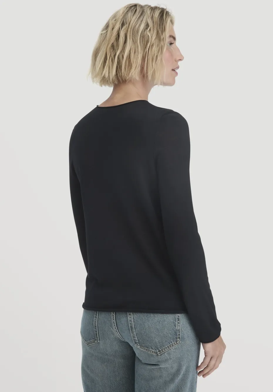 hessnatur Strick Pullover Regular aus reiner Bio-Merinowolle von schwarz Sale