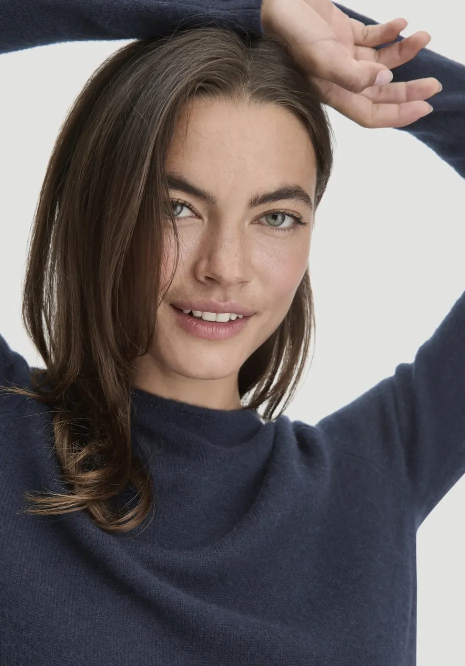 hessnatur Strick Pullover Regular BETTER RECYCLING aus reinem Cashmere von marine Hot