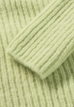 hessnatur Strick Pullover Relaxed aus Alpaka mit Bio-Baumwolle von maigrün Hot
