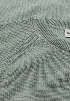 hessnatur Strick Pullover Relaxed aus reiner Bio-Baumwolle von mattgrün New