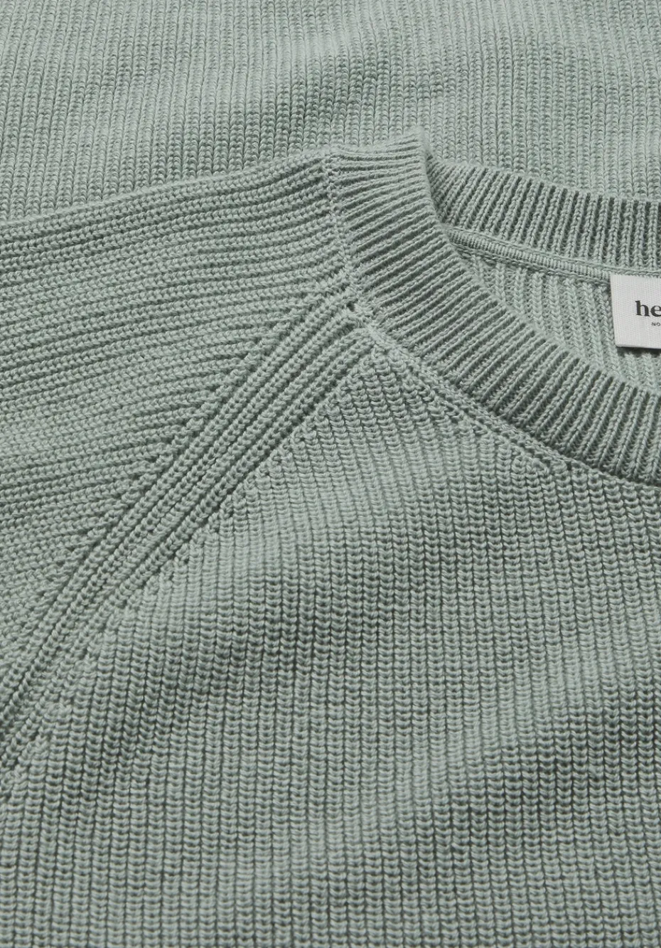 hessnatur Strick Pullover Relaxed aus reiner Bio-Baumwolle von mattgrün New