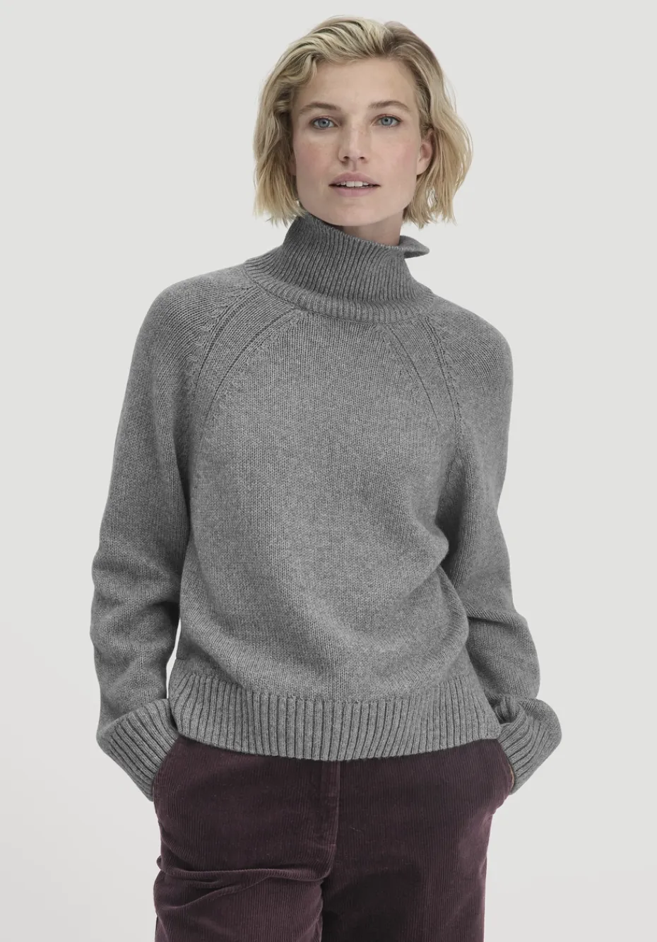hessnatur Strick Pullover Relaxed aus Bio-Merinowolle mit Bio-Baumwolle von grau New