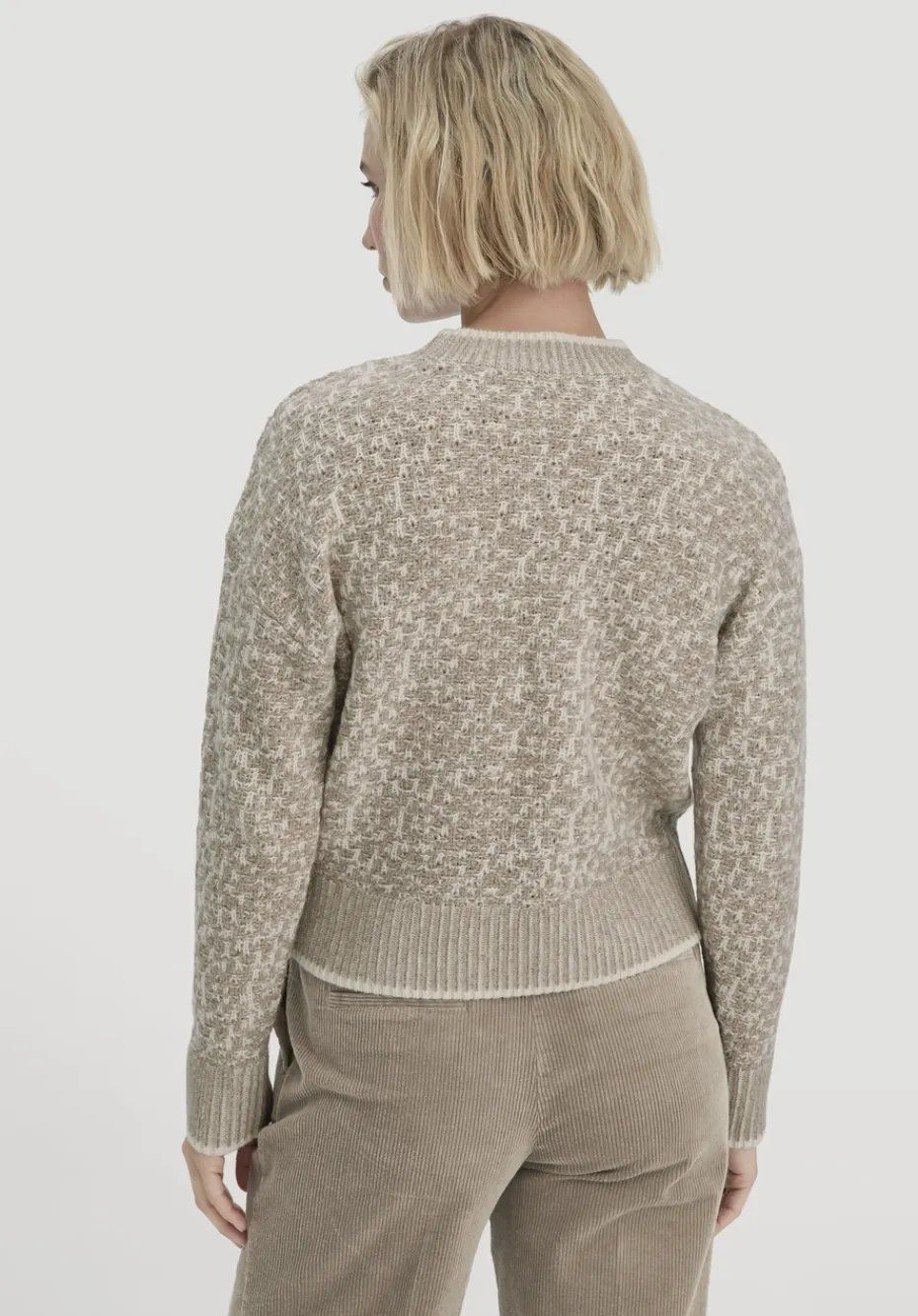 hessnatur Strick Pullover Relaxed BETTER RECYCLING aus reiner Bio-Merinowolle von cocos Outlet