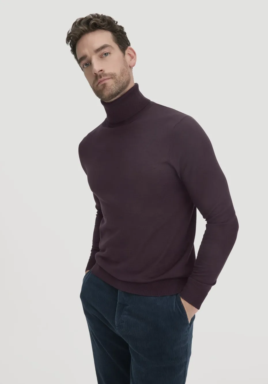 hessnatur Strick Rollkragen Pullover Regular aus reiner Bio-Merinowolle von schwarzbeere Online