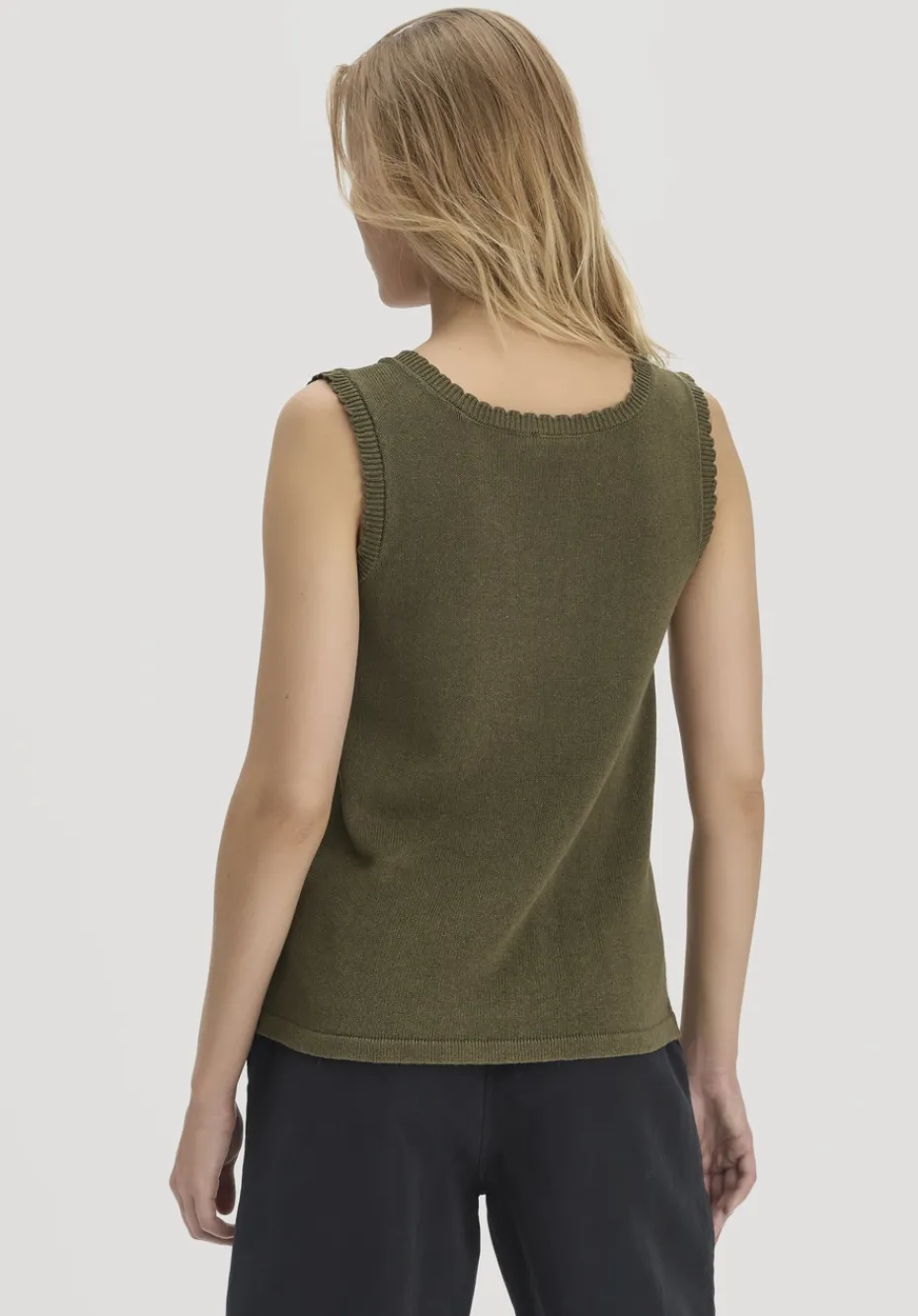 hessnatur Strick Top Regular aus Leinen mit Bio-Baumwolle und LENZING™ ECOVERO von goldoliv Online