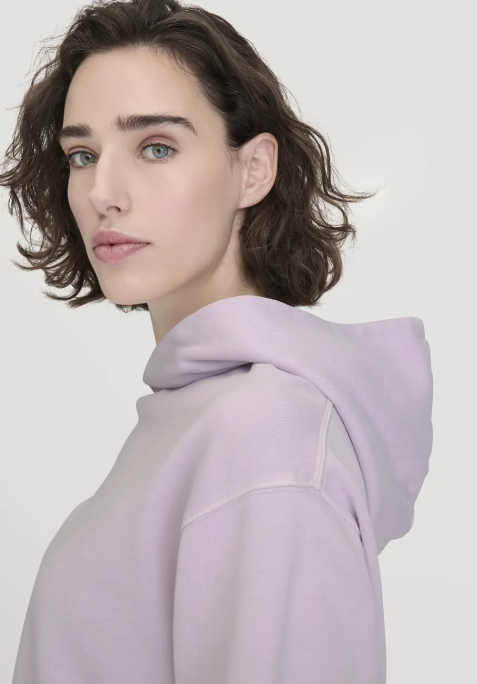 hessnatur Sweathoodie Relaxed aus reiner Bio-Baumwolle von pastell lavendel Clearance