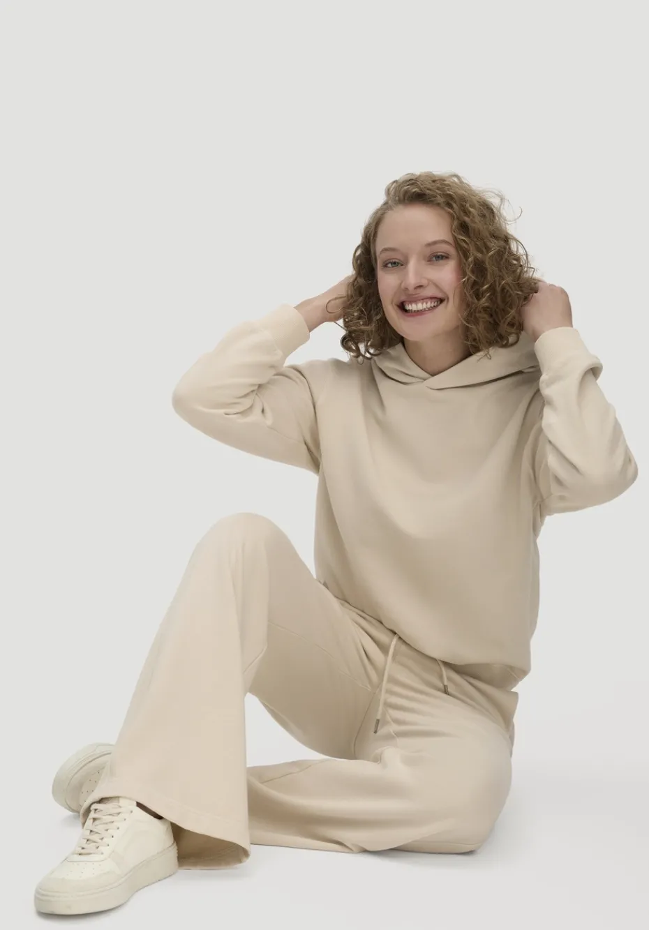 hessnatur Sweathose Wide Leg Relaxed aus Bio-Baumwolle von düne Discount