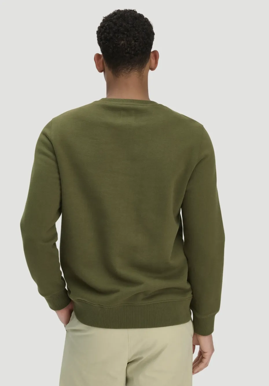 hessnatur Sweatshirt Regular BETTERRECYCLING aus reiner Bio-Baumwolle von seetang