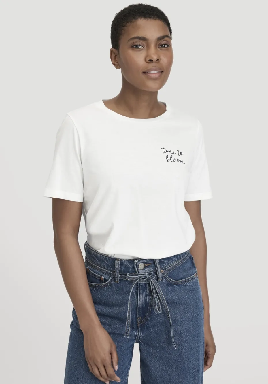 hessnatur T-Shirt Relaxed aus einer Bio-Baumwolle von naturweiss Discount