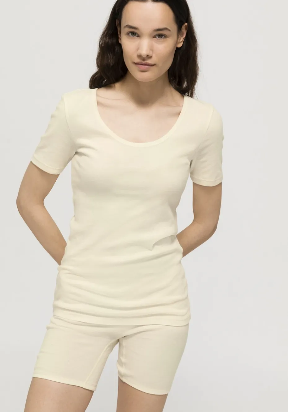 hessnatur T-Shirt Rundhals PURE E aus reiner Bio-Baumwolle von natur Outlet