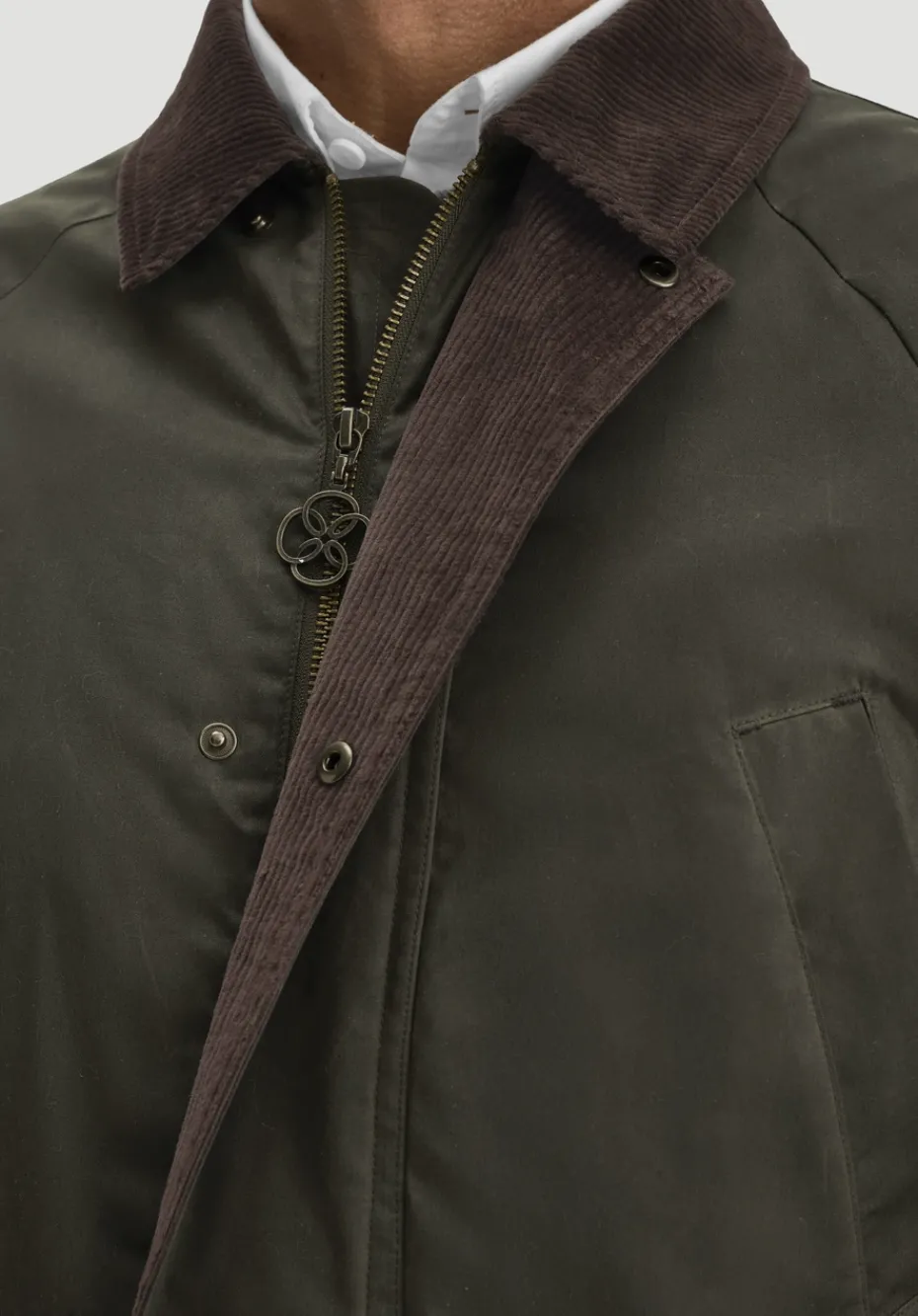 hessnatur Wachsjacke Regular aus reiner Bio-Baumwolle von oliv Best