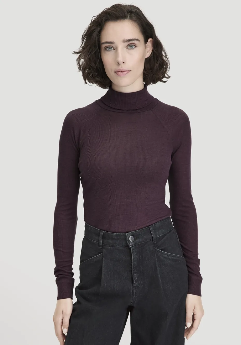 hessnatur Wolle-Mix Longlseeve Fitted aus Bio-Merinowolle und TENCEL™ Lyocell von schwarzbeere Discount