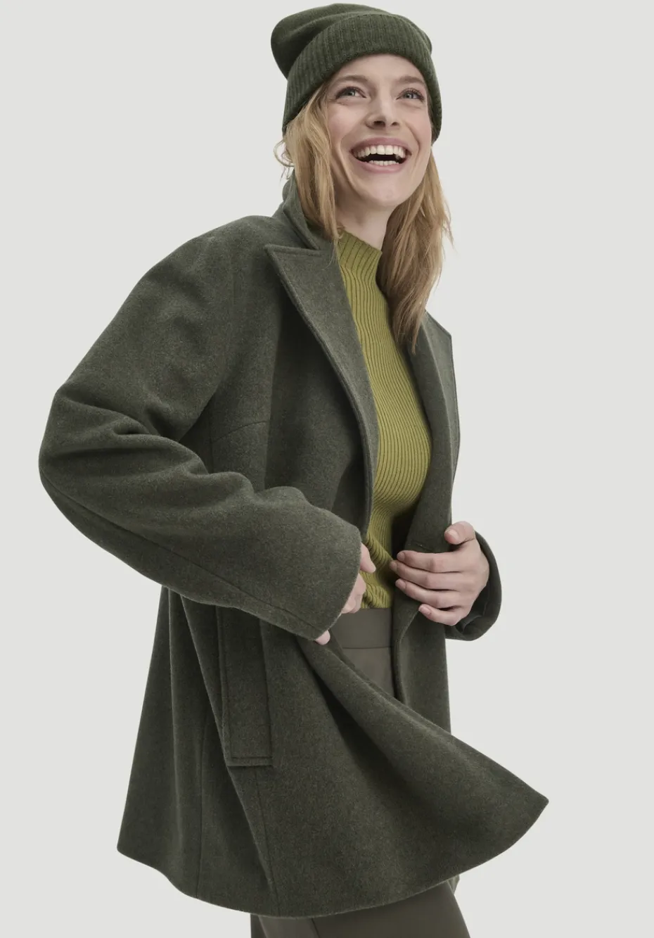 hessnatur Wolljacke Caban Relaxed aus reiner Bio-Schurwolle von tannengrün Outlet