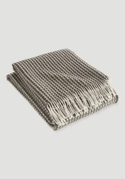 hessnatur Wollmix Waffle Plaid YARA aus Bio-Lambswool mit Bio-Baumwolle von naturbraun New